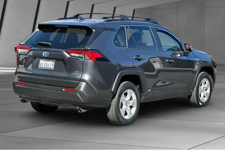 $23000 : Toyota RAV4 Hybrid 2019 AWD image 4