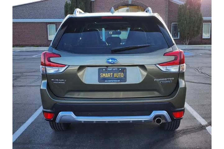 $24900 : 2023 Forester Touring image 8