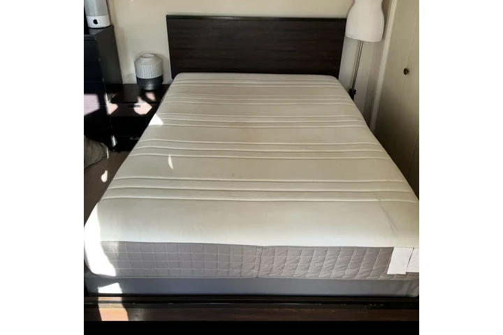 $200 : Cama Tamaño Queen image 9