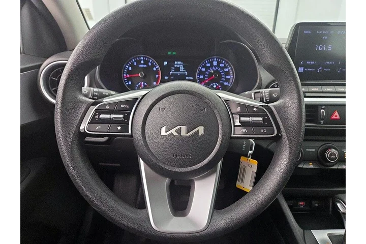 $16998 : Kia Forte 2024 LXS 4dr Sedan image 10