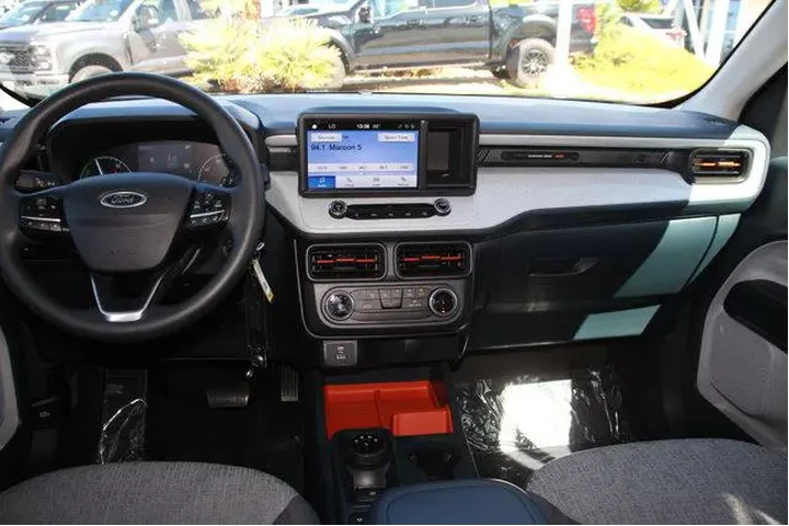 $27402 : Ford Maverick 2024 XLT 4dr S image 10