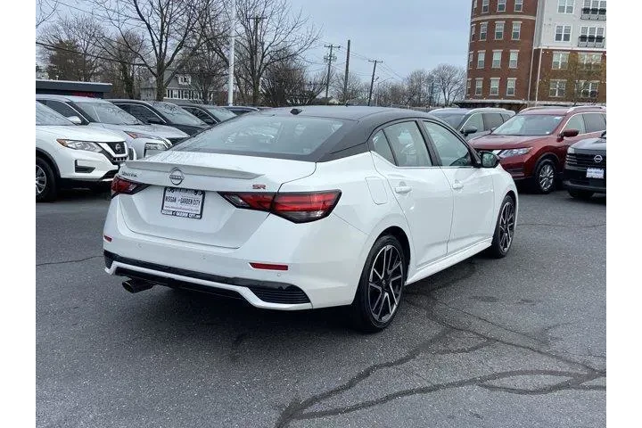 $19232 : Nissan Sentra 2025 SR 4dr Se image 4