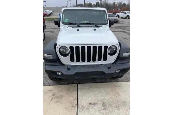 $26640 : Jeep Wrangler Unlimited 2021 image 3