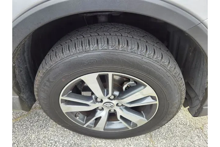 $19991 : Toyota RAV4 2016 AWD XLE 4dr image 8