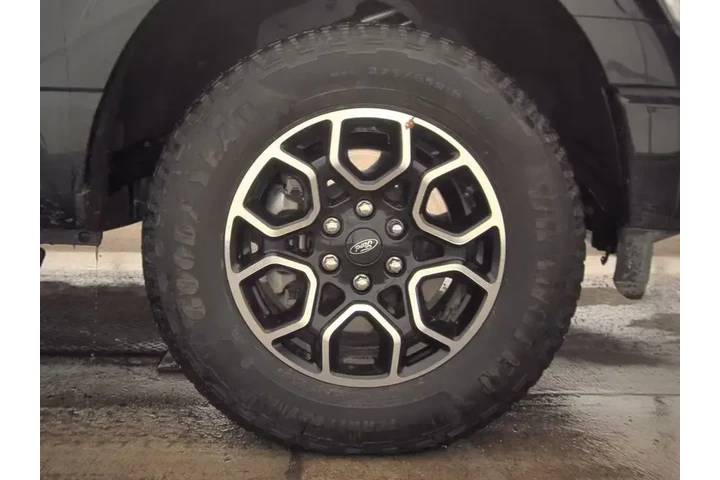 $35999 : Ford F-150 2023 4x4 XLT 4dr image 10