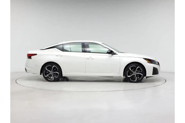 $24998 : Nissan Altima 2024 2.5 SR 4d image 7