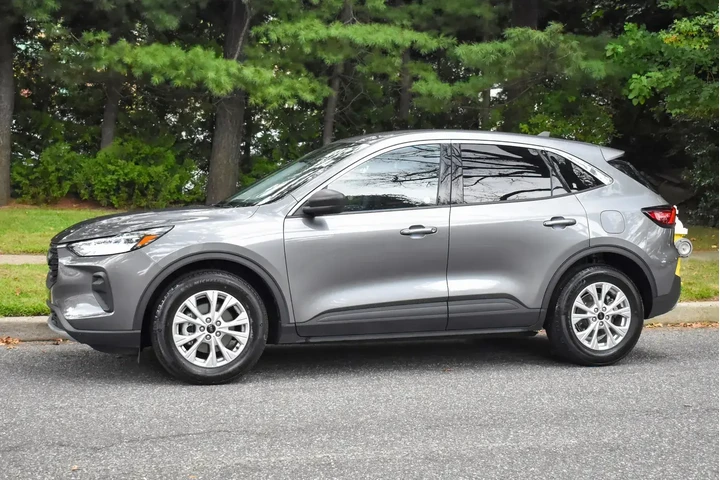 $16995 : Ford Escape 2024 Active 4dr image 3