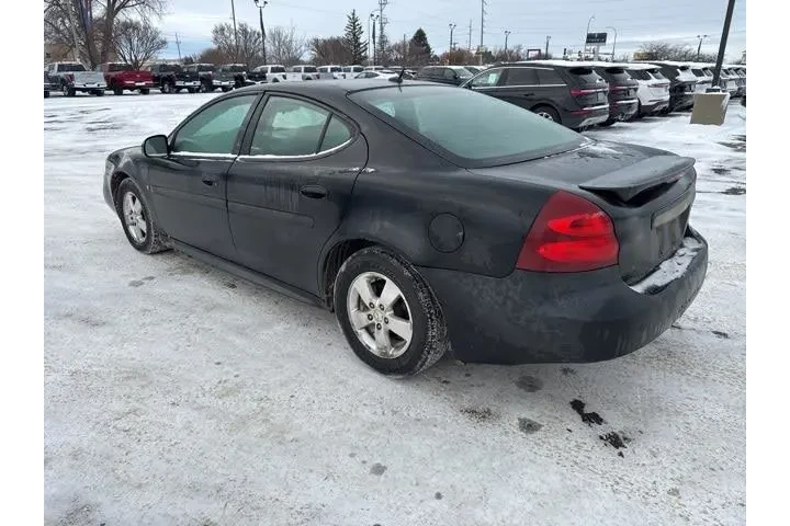 $3500 : Pontiac Grand Prix 2008 4dr image 6