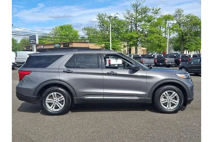 $34888 : Ford Explorer 2023 AWD XLT 4 image 7