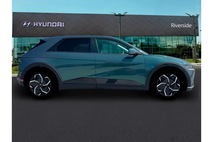 $24991 : Hyundai IONIQ 5 2024 SE 4dr image 9