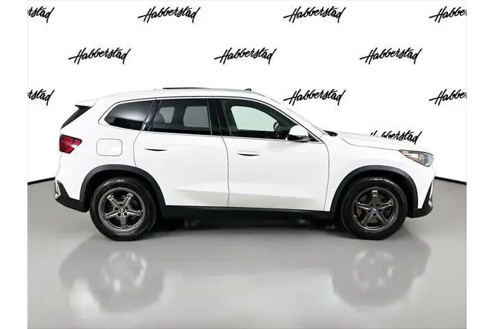 $26500 : BMW X1 2023 AWD xDrive28i 4d image 4