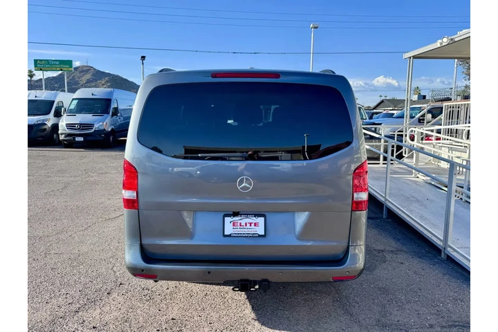 $27950 : 2022 METRIS PASSENGER image 5