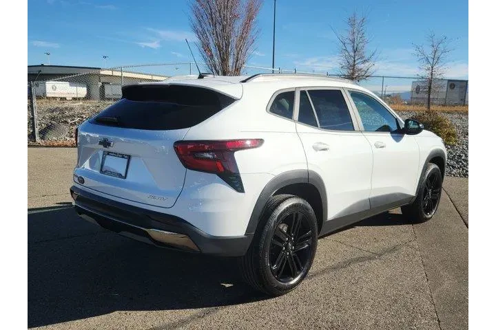 $25495 : Chevrolet Trax 2025 ACTIV 4d image 3