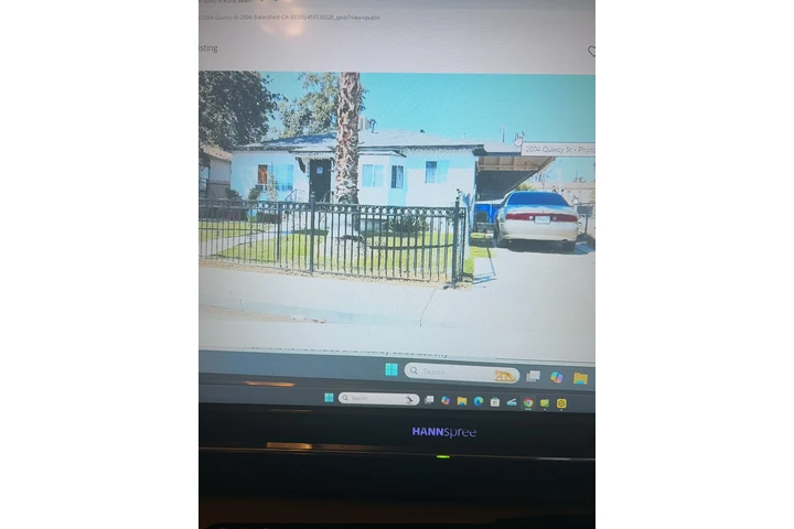 $1250 : 2 bdrm 1 bath duplex for rent image 8