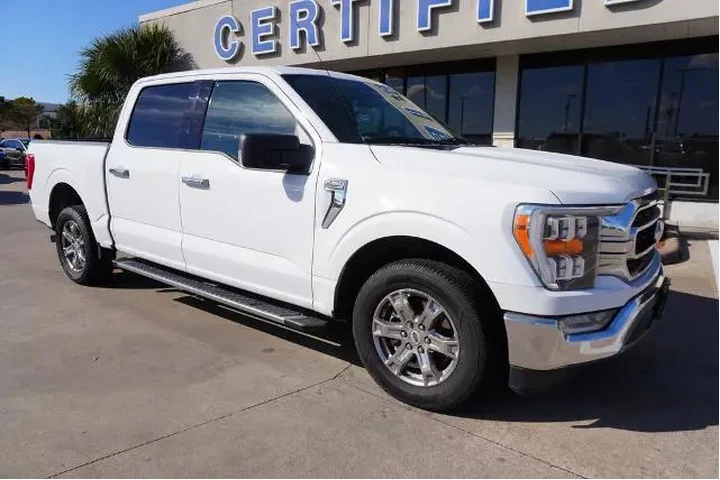 $33888 : Ford F-150 2021 4x2 XLT 4dr image 1
