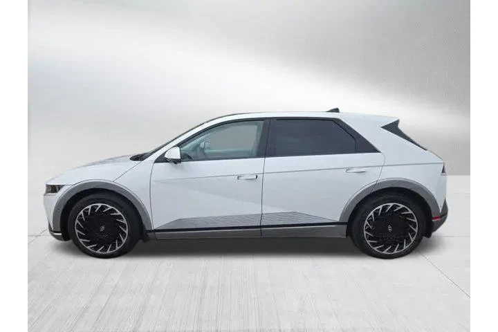 $33850 : Hyundai IONIQ 5 2023 AWD Lim image 6