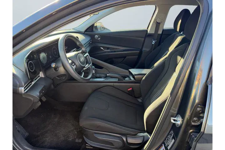 $19999 : Hyundai ELANTRA 2024 SEL 4dr image 9