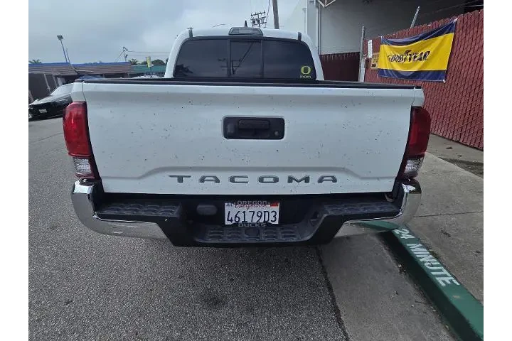 $26950 : Toyota Tacoma 2018 4x2 SR5 4 image 5