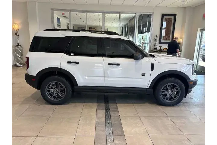 $27992 : Ford Bronco Sport 2024 AWD B image 2