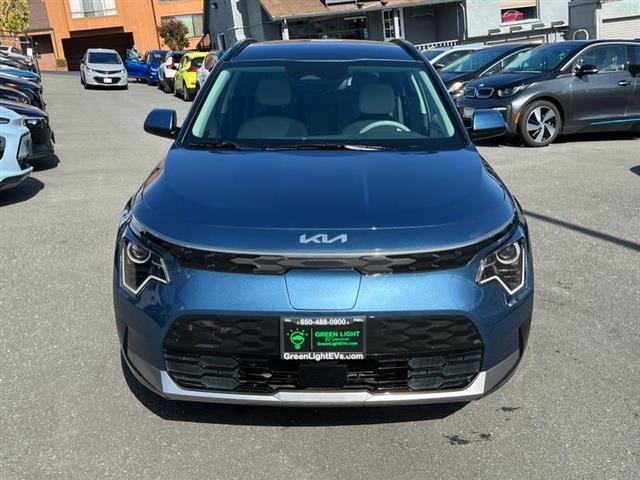 $25000 : Used 2023 Niro EV Wind for sa image 2