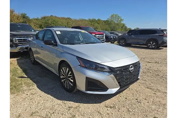 $19715 : Nissan Altima 2025 2.5 SV 4d image 4