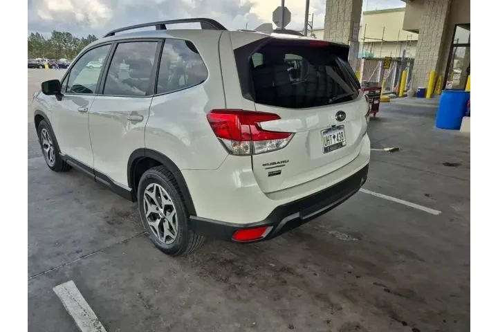 $19286 : Subaru Forester 2021 AWD Pre image 2