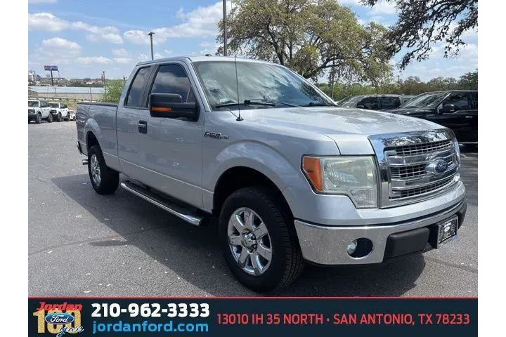 $14910 : Ford F-150 2014 4x2 XLT 4dr image 1