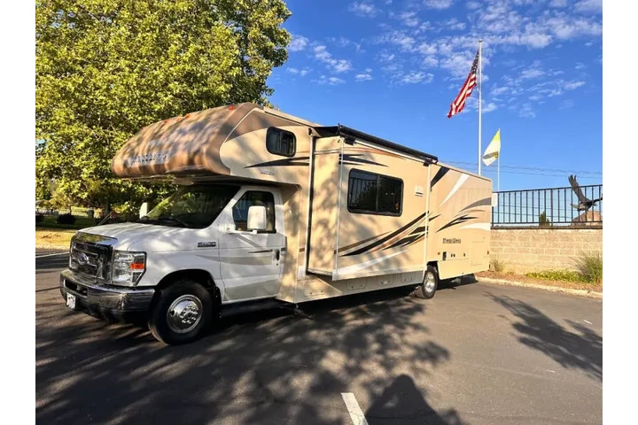 $54995 : 2017 Winnebago Minnie Winnie image 6