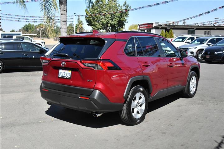 $24457 : RAV4 XLE image 8