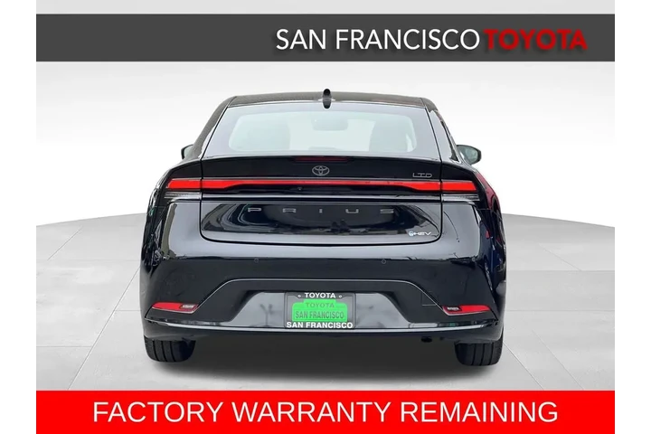 $33888 : 2024 Prius Limited image 4