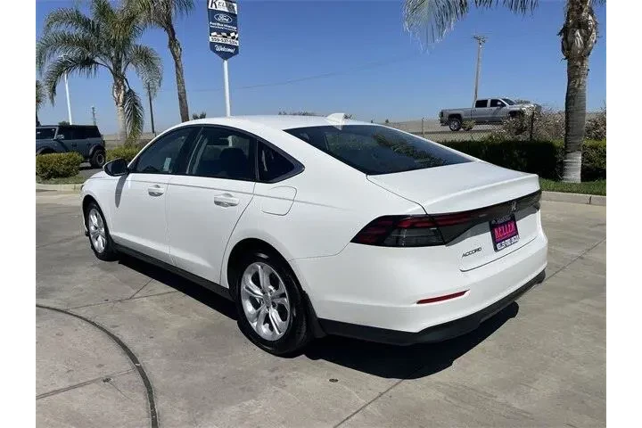 $23767 : Honda Accord 2023 LX 4dr Sed image 6