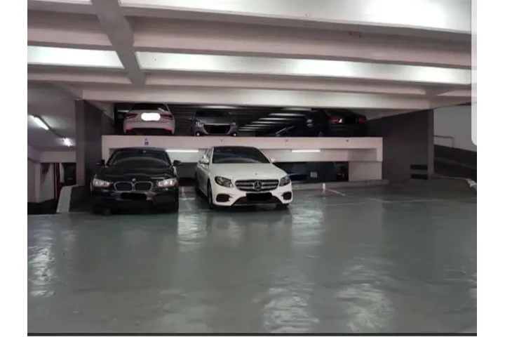 $17000 : Cochera fija cubierta en venta image 3