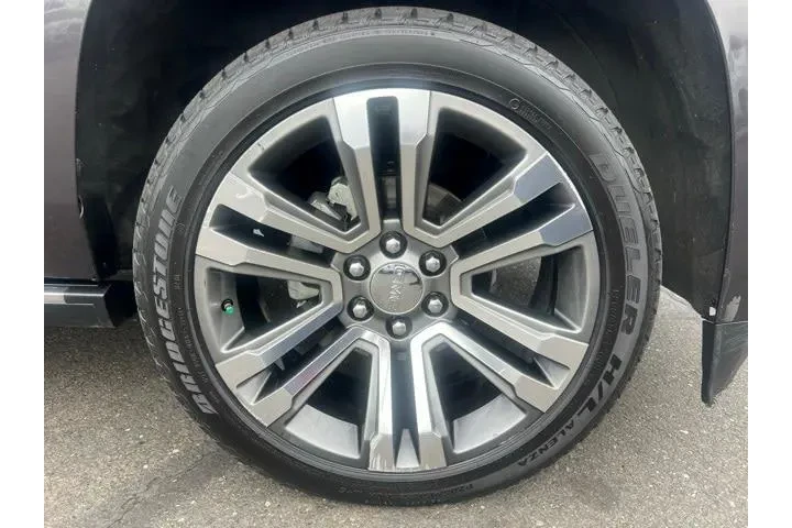 $35988 : GMC Yukon 2018 4x4 Denali 4d image 4