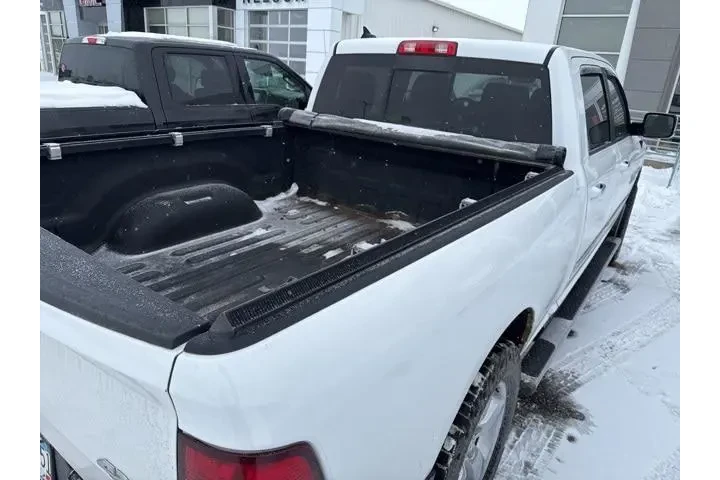 $19995 : Ram 1500 2017 4x4 SLT 4dr Cr image 9