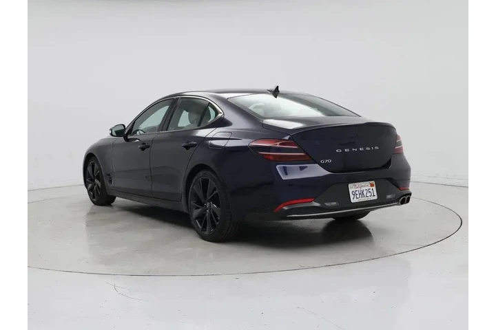 $30998 : Genesis G70 2023 2.0T 4dr Se image 2