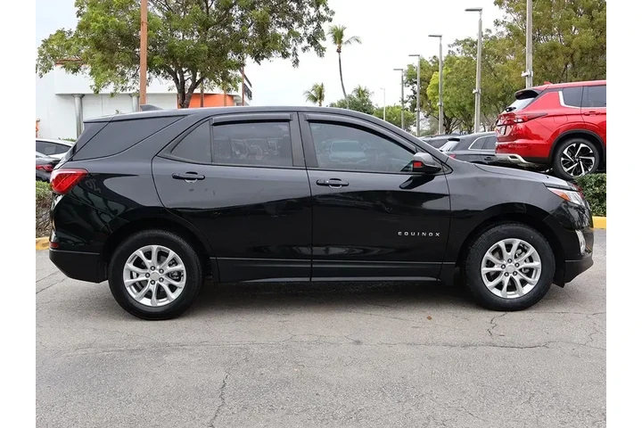 $14490 : Chevrolet Equinox 2021 LS 4d image 8