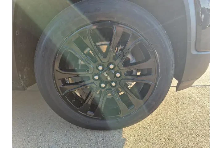 $27483 : GMC Acadia 2023 SLE 4dr SUV image 10