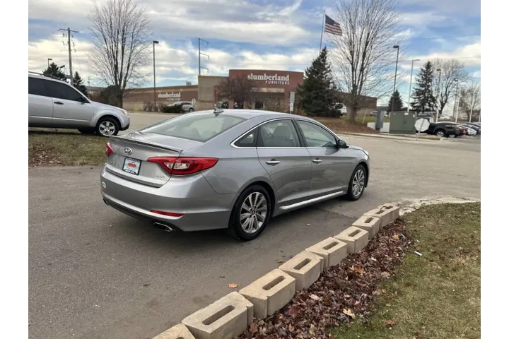 $9990 : 2017 Sonata Sport image 6