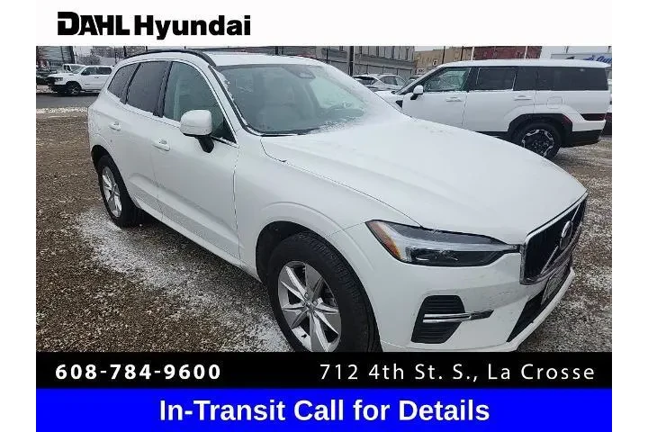 $20990 : Volvo XC60 2022 AWD B5 Momen image 1