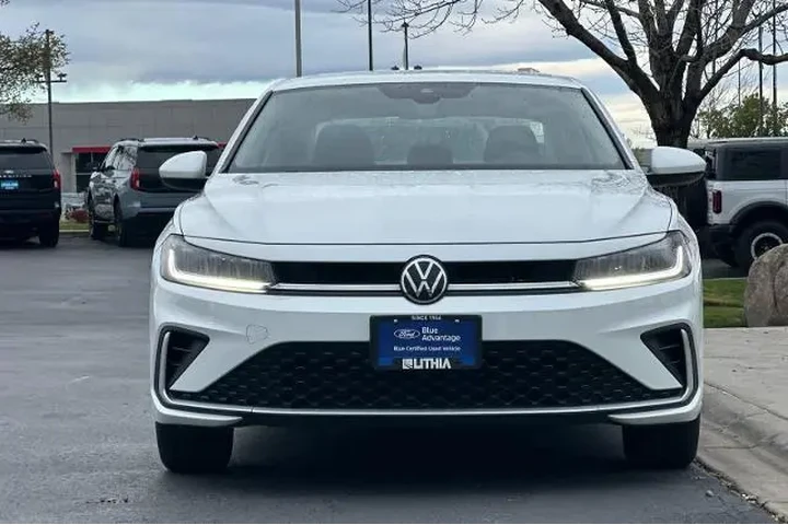 $19995 : Volkswagen Jetta 2025 S 4dr image 10