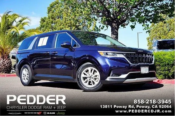 $27832 : Kia Carnival 2024 LX 4dr Min image 1