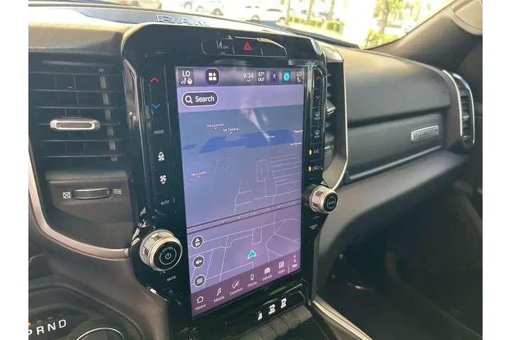 $37151 : Ram 1500 2025 4x4 Big Horn 4 image 10