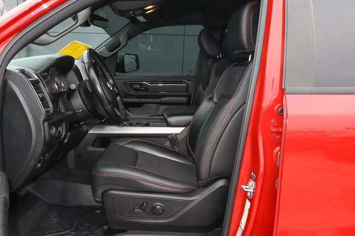 $37988 : 2022 1500 Big Horn 4x4 Crew C image 7