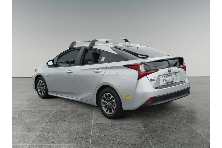 $27596 : Toyota Prius 2022 Nightshade image 3