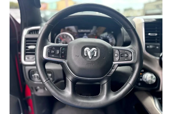 2019 RAM 1500 Laramie image 10