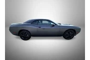 $30995 : Dodge Challenger 2023 AWD SX thumbnail