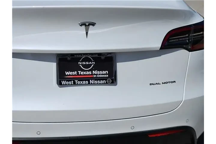 $29315 : Tesla Model Y 2021 AWD Long image 8