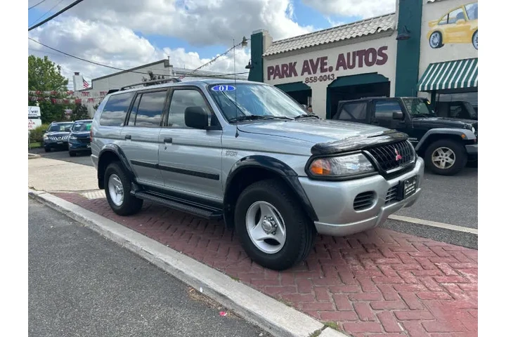 $6995 : 2001 Montero Sport LS image 1