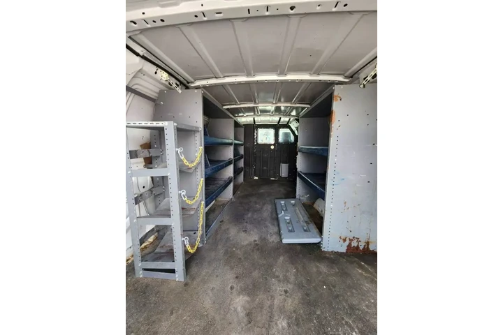 $11995 : 2011 FORD E350 SUPER DUTY CAR image 5