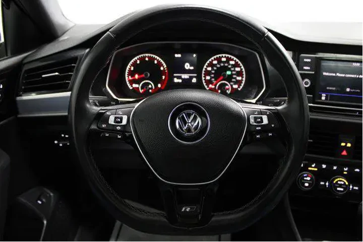 $14991 : Volkswagen Jetta 2019 R-Line image 9